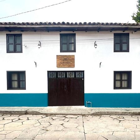 Alhambra Hotel - San Cristóbal de Las Casas Екстериор снимка