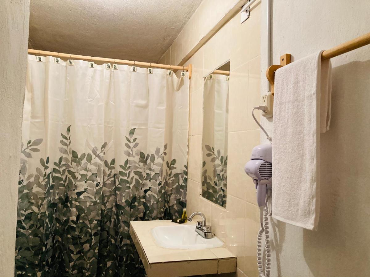 Alhambra Hotel - San Cristóbal de Las Casas Екстериор снимка